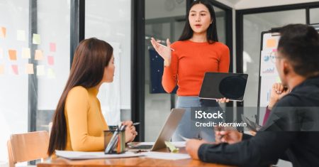 HR